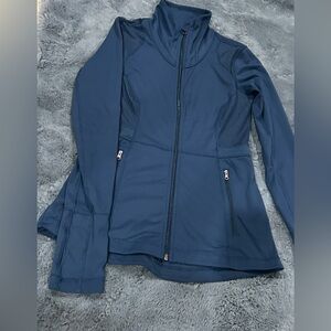 Calista by Carrie Underwood Navy blue zip up size Small.